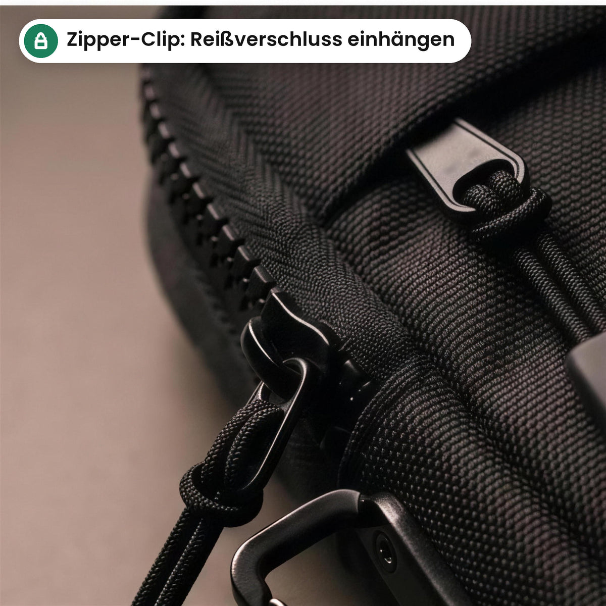 Zipper-Clip der Expandura Safe sichert den Reißverschluss
